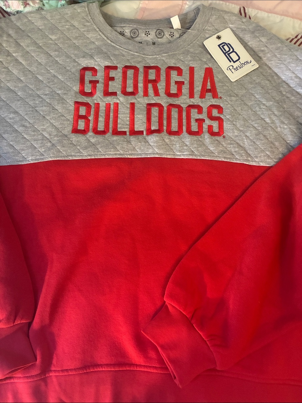 NWT Georgia Bulldogs Quilted Crewneck Sweatshirt -by Pressbox Sz Medium